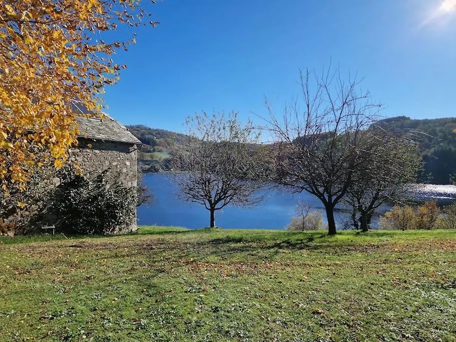 Holiday home Gite D'Oustrac, Vue Imprenable Sur Lac De Maury Saint-Amans-des-Cots